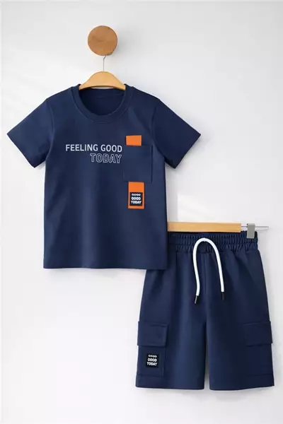 /resimler/cacheweb/urunler/3-4-5-6-yas-feeling-good-baskili-erkek-cocuk-takim-lacivert1_175196.webp?v=639083291051461090