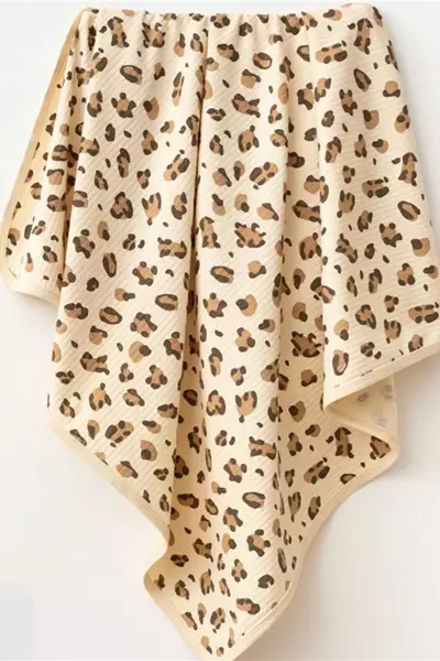 /resimler/cacheweb/urunler/85x75_cm_tek_katli_penye_battaniye_leopar_model_bej1_166560.webp?v=638981341132695104