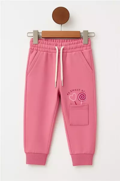 /resimler/cacheweb/urunler/bala_kids_1-4_yas_penye_pantolon_sweet_cepli_pembe1_167263.webp?v=638993356138246347