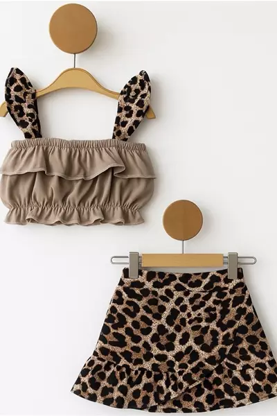 /resimler/cacheweb/urunler/deco-kids-2-5-yas-frfir-askili-crop-ve-leopar-etekli-kiz-takim-bej1_175420.webp?v=639086660887286283