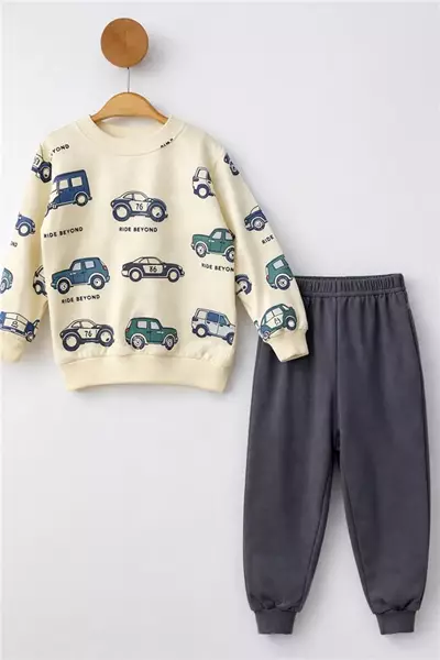 /resimler/cacheweb/urunler/krms-2-5-yas-araba-baskili-erkek-cocuk-takim-fume1_173305.webp?v=639059945885707389