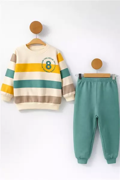 /resimler/cacheweb/urunler/krms-2-5-yas-cizgili-8-erkek-cocuk-takim-yesil1_171452.webp?v=639047013571773717