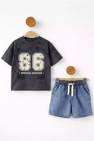 /resimler/cacheweb/urunler/mino-2-5-yas-kot-sortlu-86-baskili-erkek-cocuk-takim-antrasit1_176049.webp?v=639094474323077312