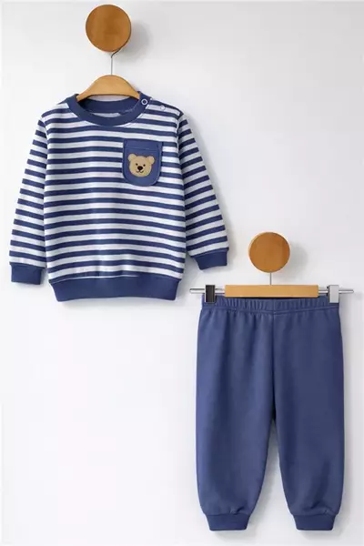 /resimler/cacheweb/urunler/nikuby-6-9-12-18-ay-cepli-ayicik-armali-penye-bebek-takim-koyu-mavi1_174967.webp?v=639080618381148653