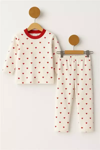 /resimler/cacheweb/urunler/ozlv-9-12-18-24-ay-kalp-baskili-bebek-pijama-takim-kirmizi1_160346.webp?v=638879335334948312