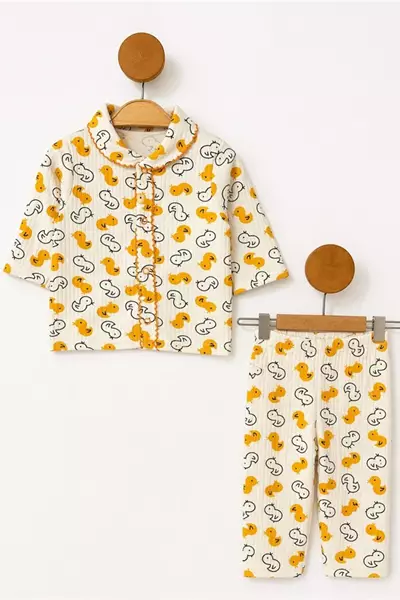 /resimler/cacheweb/urunler/zem-baby-ordek-baskili-3-6-ay-bebek-pijama-takim-sari1_180246.webp?v=639124777575252430